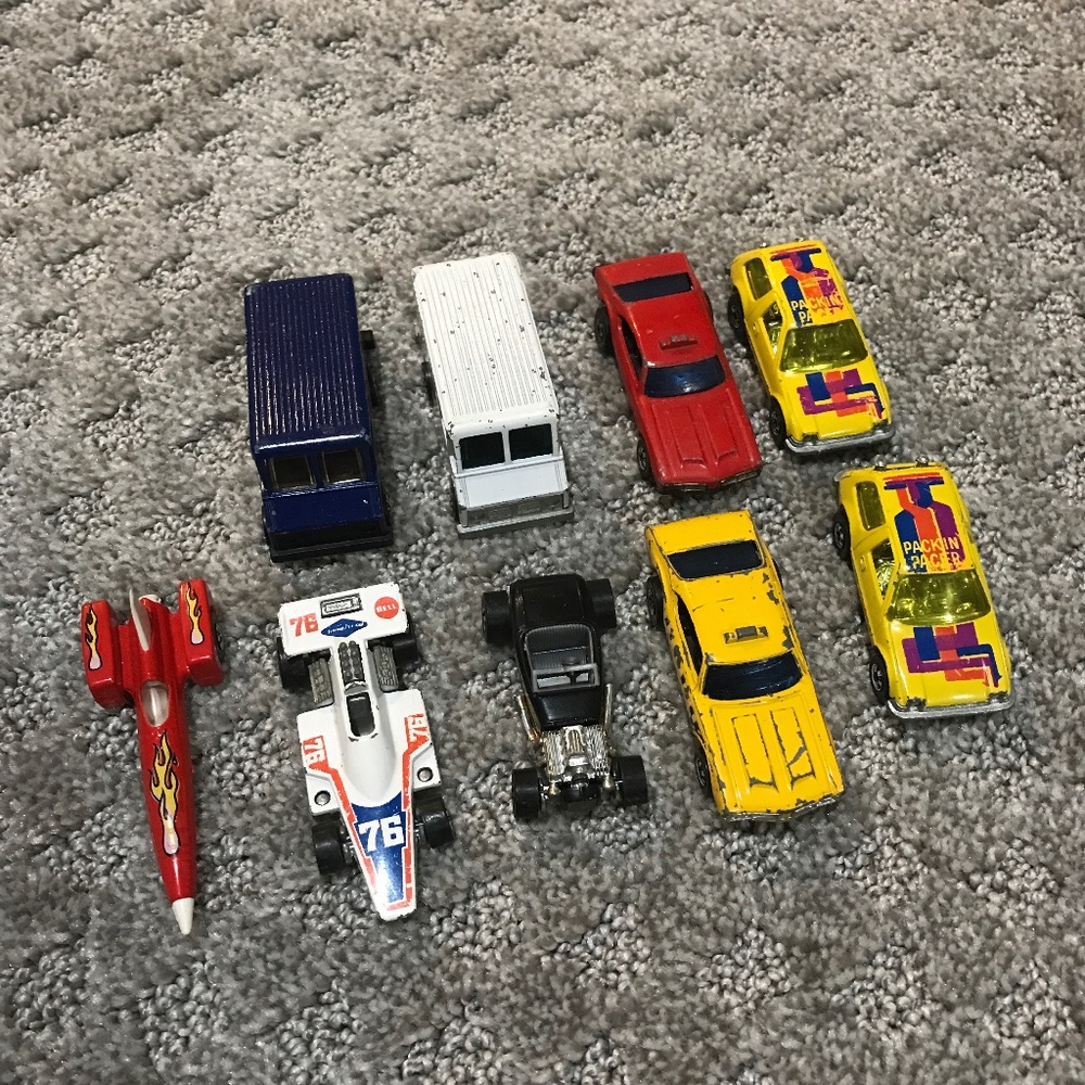 9 vintage Hot Wheels cars